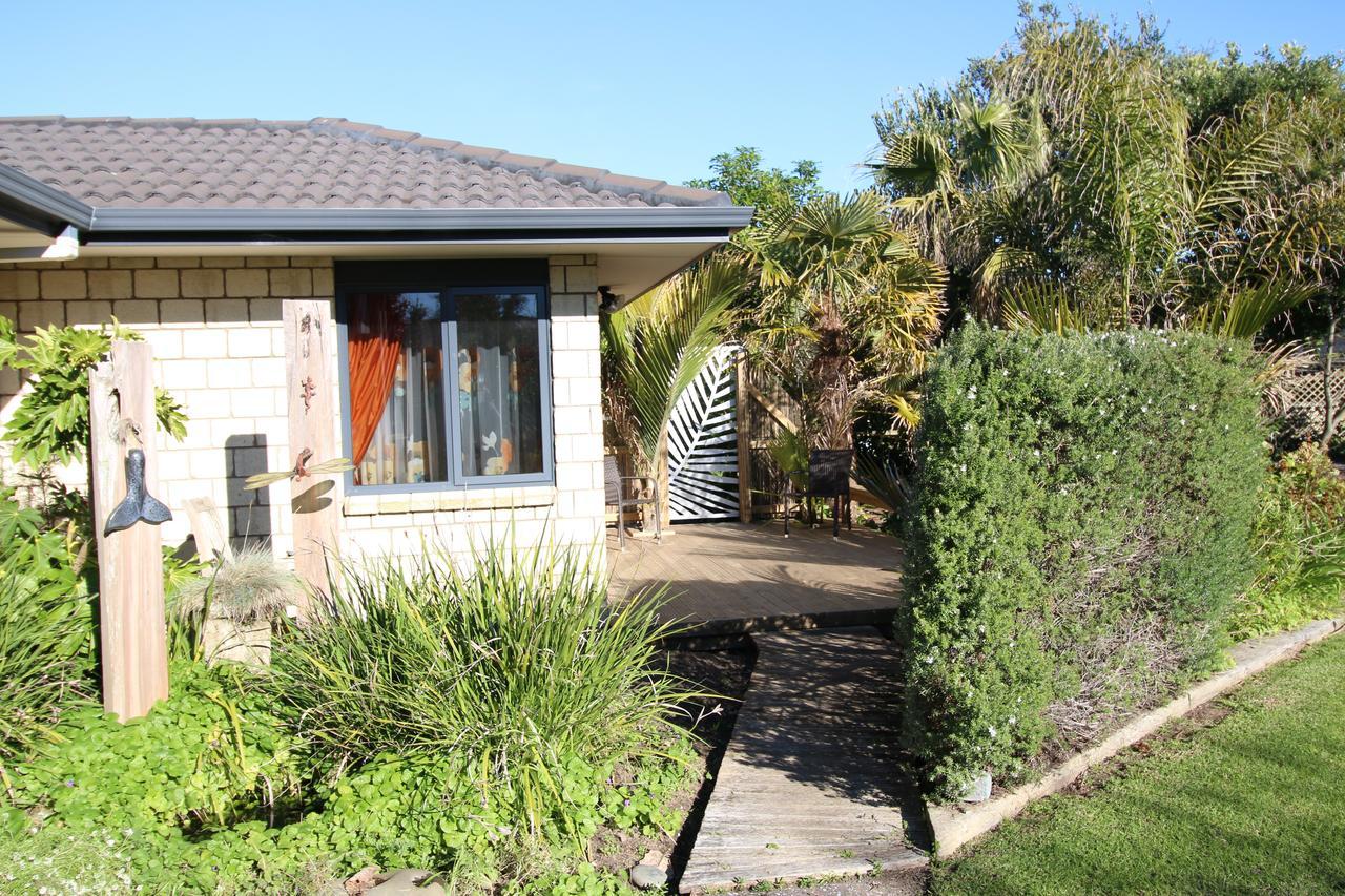 The Red Hen And Dog Hotel Ohope Luaran gambar